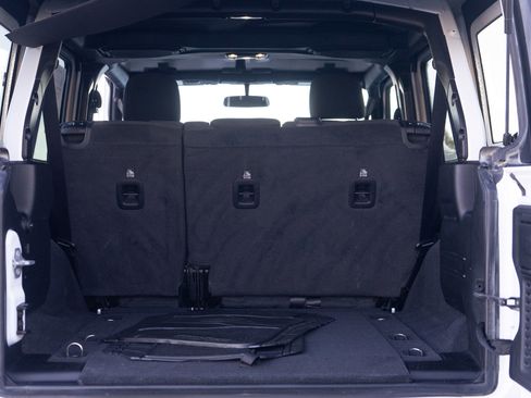 Used 2021 Jeep Wrangler Unlimited Sport image 9