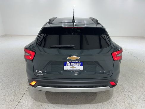 New 2026 Chevrolet Trax LT w/ Driver Confidence Package image 4