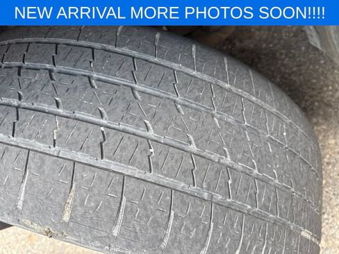 Used 2010 Cadillac Escalade Luxury AWD/4WD image 18