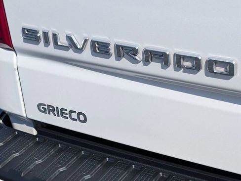Used 2024 Chevrolet Silverado 1500 High Country RWD image 17