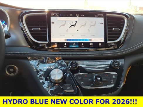 New 2026 Chrysler Pacifica Select image 20