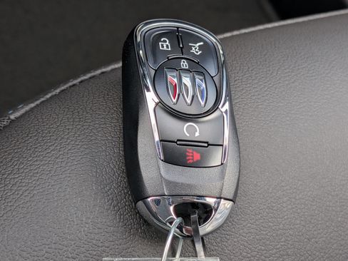 New 2026 Buick Envista Sport Touring w/ Convenience I Package FWD image 31