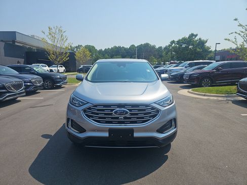 Used 2023 Ford Edge Titanium w/ Equipment Group 301A AWD/4WD image 2