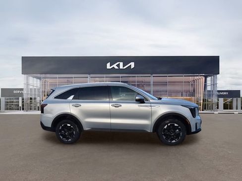 New 2026 Kia Sorento S w/ S Panoramic Sunroof Package AWD/4WD image 2