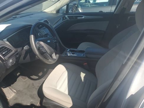 Used 2017 Ford Fusion S FWD image 4