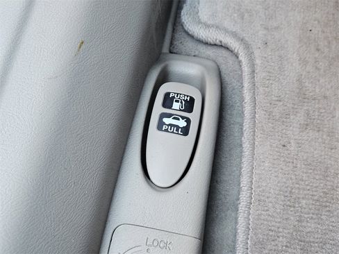 Used 2011 Honda Civic LX image 24