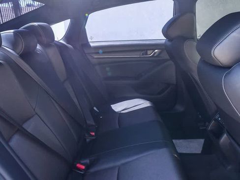 Used 2021 Honda Accord Sport image 14