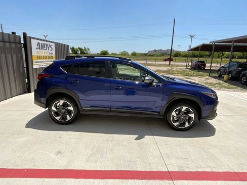 Used 2026 Subaru Crosstrek 2.5i Limited w/ Crosstrek Mirror Package AWD/4WD image 4
