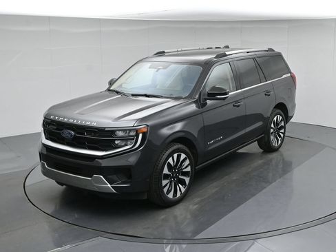 Certified 2025 Ford Expedition Platinum w/ Driver's Package AWD/4WD image 42