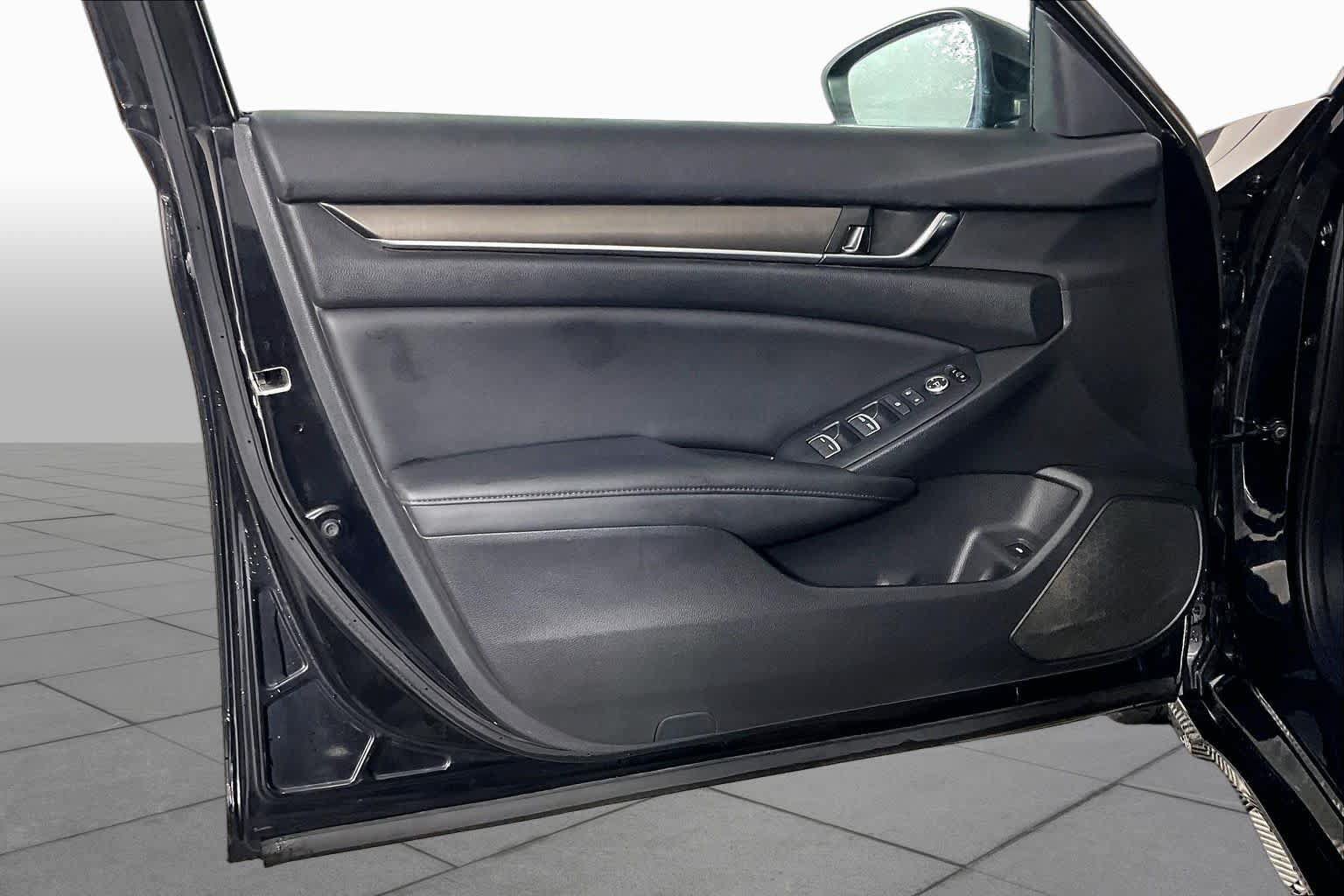 Used 2019 Honda Accord LX image 20