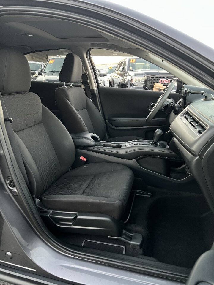 Used 2017 Honda HR-V EX image 17