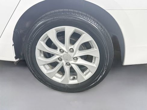 Used 2019 Nissan Sentra SV FWD image 28