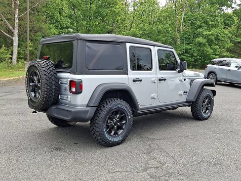Used 2022 Jeep Wrangler Unlimited Sport AWD/4WD image 9