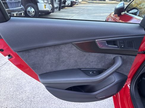 Used 2018 Audi S4 Premium Plus w/ Navigation Package image 24