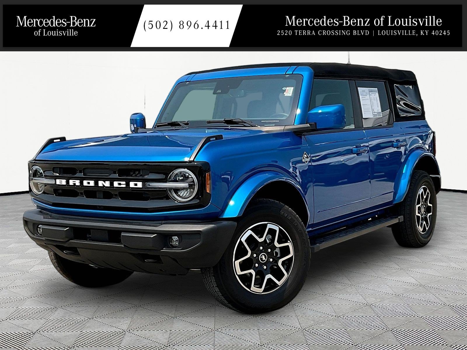 Used 2024 Ford Bronco Outer Banks AWD/4WD image 1