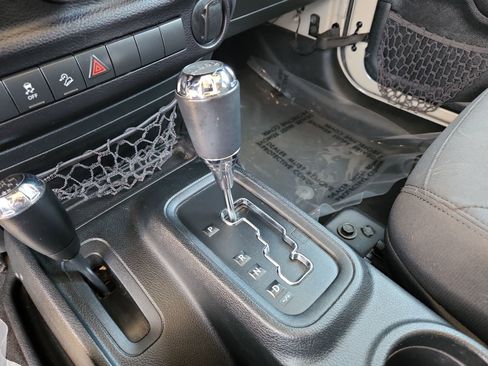 Certified 2016 Jeep Wrangler Unlimited Sport w/ Mopar Black Appearance Group image 20