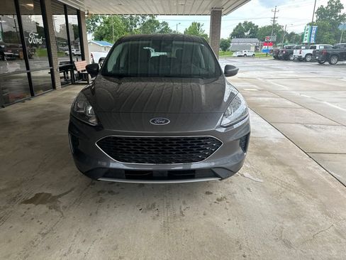 Used 2021 Ford Escape SE w/ Convenience Package AWD/4WD image 2