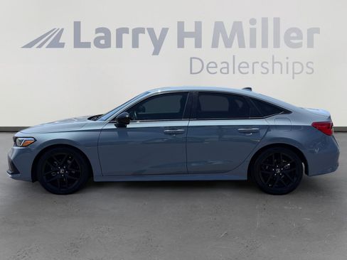 Used 2022 Honda Civic Sport image 2