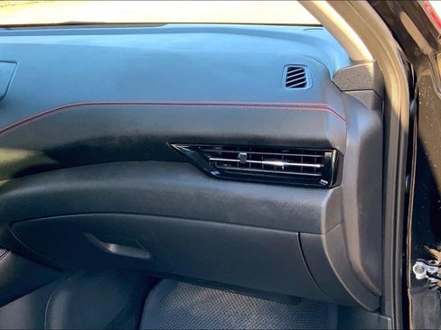 Used 2024 Nissan Sentra SR w/ SR Premium Package image 19