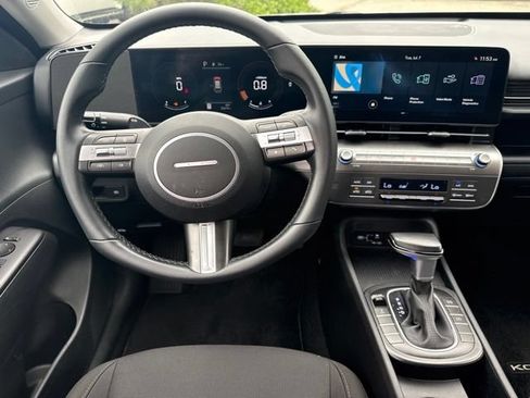Used 2024 Hyundai Kona SEL AWD/4WD image 19