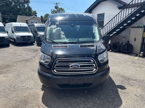 Used 2019 Ford Transit 350 XLT RWD image 5