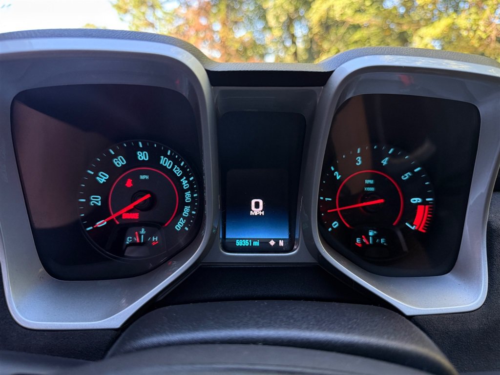 Used 2015 Chevrolet Camaro ZL1 RWD image 31