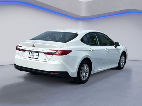 Used 2025 Toyota Camry LE FWD image 3