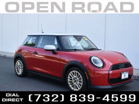 Used 2025 MINI Cooper S FWD image 1