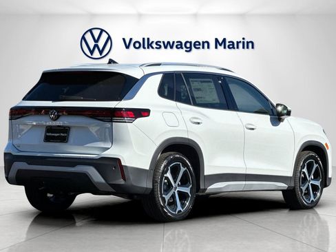 New 2026 Volkswagen Tiguan SE image 5