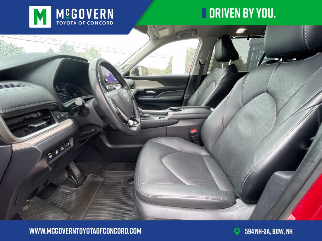 Used 2024 Toyota Grand Highlander AWD Hybrid image 10