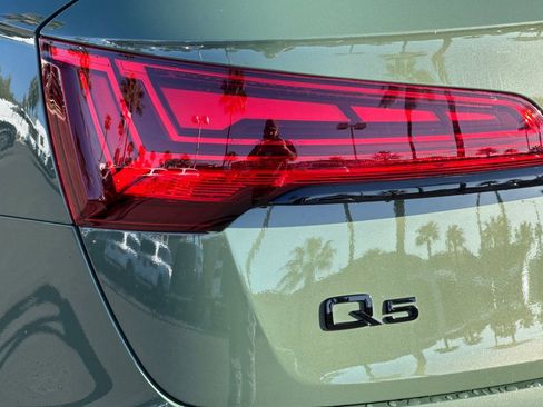 Used 2024 Audi Q5 e Premium Plus w/ Premium Plus Package image 15