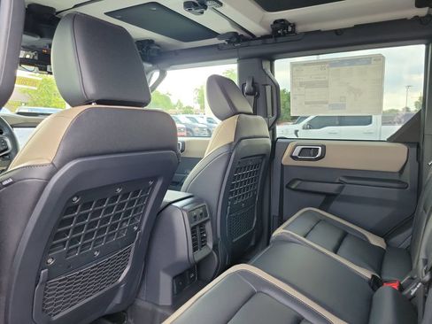 New 2026 Ford Bronco Big Bend w/ Black Diamond Package AWD/4WD image 16