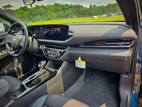 New 2026 Buick Envista Sport Touring w/ Convenience I Package FWD image 39