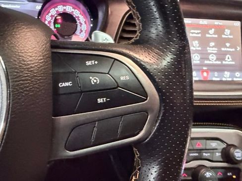Used 2022 Dodge Challenger R/T Scat Pack RWD image 31