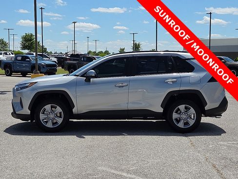Used 2025 Toyota RAV4 XLE w/ Convenience Package FWD image 3