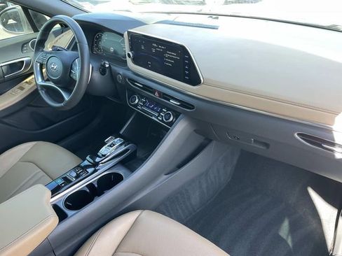 Used 2022 Hyundai Sonata Limited image 37