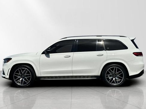 Used 2021 Mercedes-Benz GLS 580 4MATIC image 3