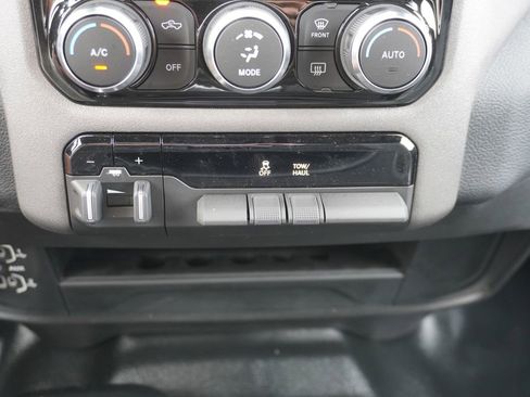 Used 2023 RAM 3500 Tradesman image 16