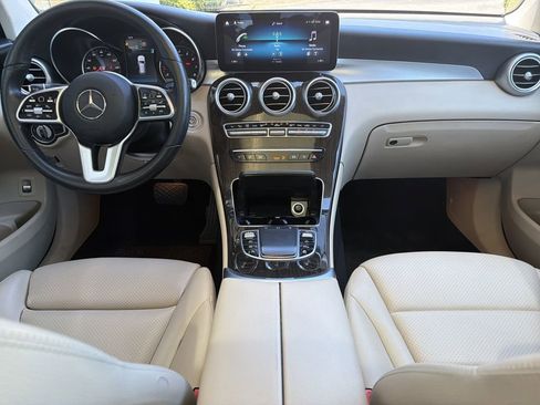 Used 2021 Mercedes-Benz GLC 300 image 23