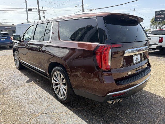 Used 2022 GMC Yukon XL Denali w/ Max Trailering Package AWD/4WD image 9