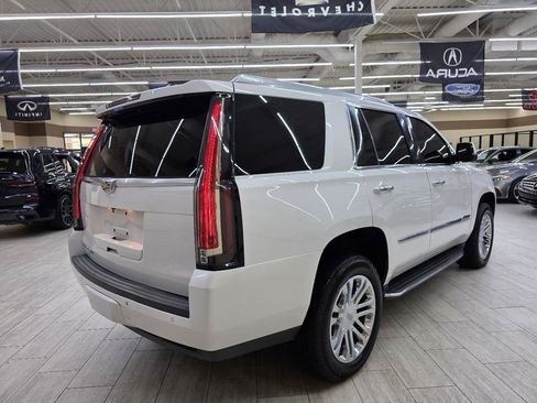 Used 2016 Cadillac Escalade 4WD image 6