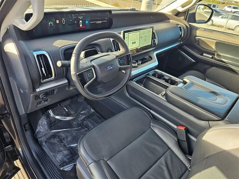 Certified 2025 Ford Expedition Max Platinum image 2