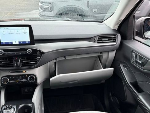 Used 2024 Ford Escape Active image 32