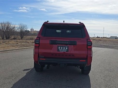 Used 2025 Toyota 4Runner SR5 image 7