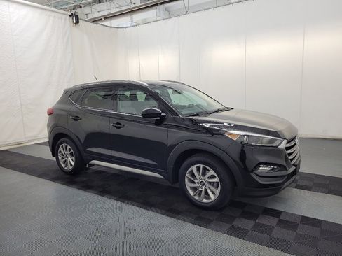 Used 2017 Hyundai Tucson SE image 11