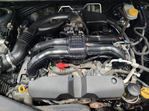 Used 2015 Subaru Impreza 2.0i AWD/4WD image 30