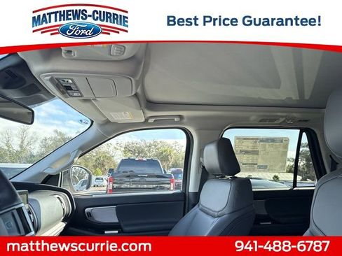 New 2025 Ford Expedition Active image 11