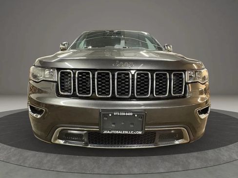 Used 2020 Jeep Grand Cherokee Limited w/ Trailer Tow Group IV AWD/4WD image 3