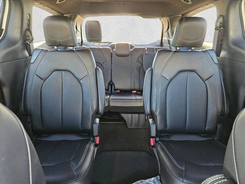New 2026 Chrysler Pacifica Select w/ S Appearance Package FWD image 14