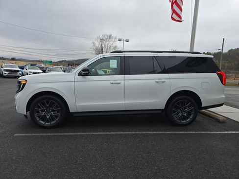 New 2026 Ford Expedition Max Platinum w/ Stealth Appearance Package image 7